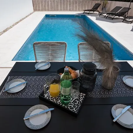 Allure Villa Poljane